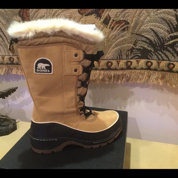 NWT/NIB Sorel Tivoli III High Waterproof Boot FIRM - Picture 2 of 4